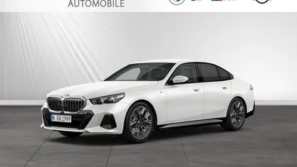 Gebraucht BMW 520 M Sport 197 PS (144 kW) 2025 Mineralweiss Limousine