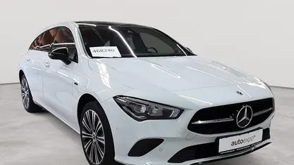 Gebraucht Mercedes CLA250e Shooting Brake Progressive 218 PS (160 kW) 2021 Digitalweiß metallic Kombi
