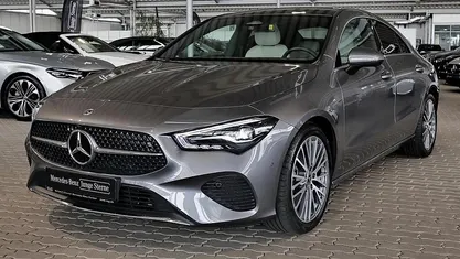 Second-hand Mercedes CLA180 136 CP (100 kW) 2025 Gri Berlinǎ