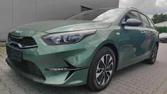 Grün Neu 2025 Kia Ceed Sportswagon Kombi | 23.900 € (Superpreis)