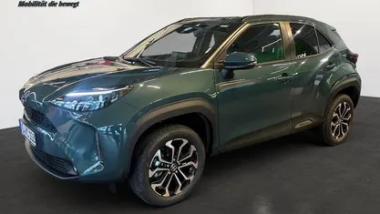 Gebraucht 2025 Toyota Yaris Cross SUV | 31.290 € (Fairer Preis)