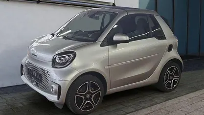 Gebraucht Smart ForTwo Electric Drive 60 kW (82 PS) 2019 Cool silver metallic (metallic) Cabrio
