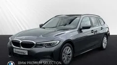 Grau Gebraucht 2021 BMW 320 Sport Line Kombi | 24.888 € (Fairer Preis)