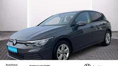 Gebraucht 2020 VW Golf VII Life Limousine | 19.939 € (Fairer Preis)