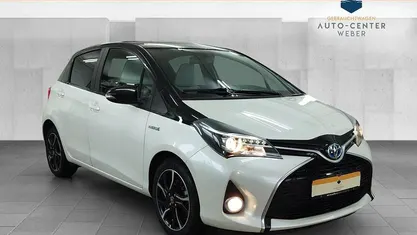 Gebraucht Toyota Yaris Hybrid Style 75 PS (55 kW) 2017 Limousine