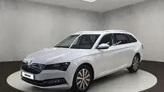Moonweiß perleffekt/moonweiss metallic Gebraucht 2022 Skoda Superb Style Kombi | 24.950 € (Fairer Preis)