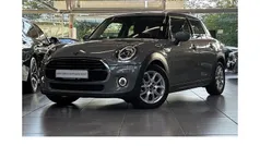 Moonwalk grey Gebraucht 2021 Mini Cooper Kleinwagen | 23.390 € (Fairer Preis)