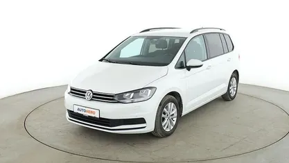 Gebraucht VW Touran Comfortline 116 PS (85 kW) 2019 Weiß Van / Kleinbus