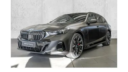 Neu BMW 550e M Sport 313 PS (230 kW) 2025 Bmw individual froze Kombi