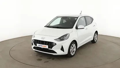 Gebraucht Hyundai i10 Edition 30 67 PS (49 kW) 2021 Weiß Kleinwagen