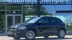 Nachtschwarz Gebraucht 2022 Mercedes GLA200 AMG line SUV | 35.600 € (Fairer Preis)