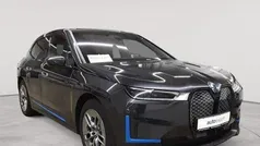 Sophistograu brillanteffekt metallic Gebraucht 2022 BMW iX SUV | 42.290 € (Superpreis)