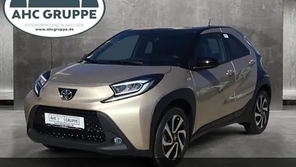 Usata Toyota Aygo X Touch 72 CV (52 kW) 2025 Beige SUV