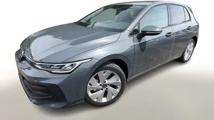 Gebraucht VW Golf VIII 150 PS (110 kW) 2024 Delfingrau metallic Limousine