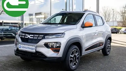 Silber Gebraucht 2023 Dacia Spring Essentiel Kleinwagen | 10.450 € (Guter Preis)