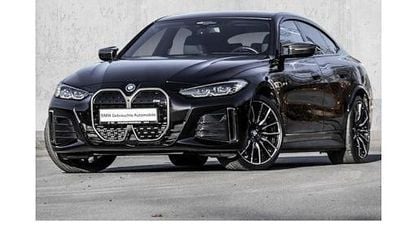 Używany BMW i4 M Sport 442 kW (601 KM) 2022 Czarny Sedan/Limuzyna