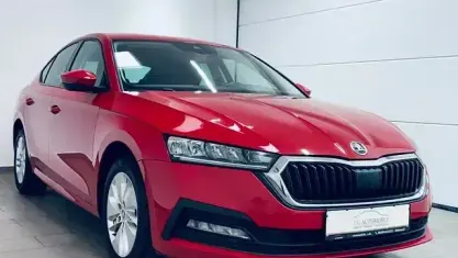 Gebraucht Skoda Octavia G-TEC Ambition 131 PS (96 kW) 2021 Rot Limousine
