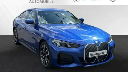 Gebraucht BMW i4 M Sport 294 kW (401 PS) 2025 Portimao blau metallic Limousine