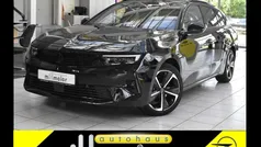 Schwarz karbon schwarz met. Gebraucht 2024 Opel Astra Kombi | 23.890 € (Fairer Preis)