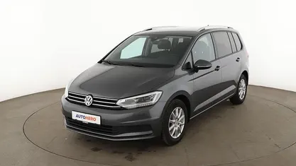 Gebraucht VW Touran Comfortline 116 PS (85 kW) 2019 Grau Van / Kleinbus