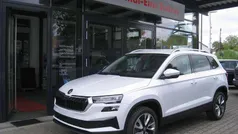 Moonwhite metallic Neu 2025 Skoda Karoq Selection SUV | 35.490 € (Fairer Preis)