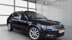 Gebraucht 2015 Skoda Octavia Elegance Kombi | 14.490 €