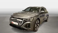 Daytonagrau perleffekt Gebraucht 2024 Audi Q8 e-tron S-Line SUV | 63.490 € (Fairer Preis)
