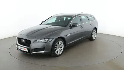 Gebraucht Jaguar XF Portfolio 163 PS (119 kW) 2018 Grau Kombi
