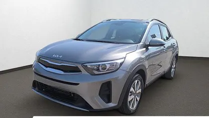 Neu Kia Stonic Vision 101 PS (74 kW) 2025 Grau SUV