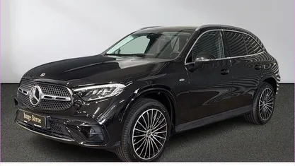 Begagnad Mercedes GLC300e AMG 333 HK (244 kW) 2025 Svart SUV