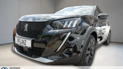 Gebraucht Peugeot e-2008 GT 100 kW (136 PS) 2022 Schwarz SUV