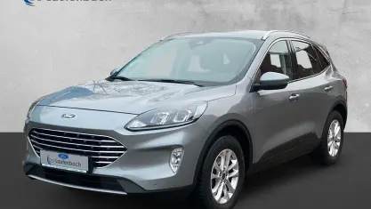 Gebraucht Ford Kuga Titanium 150 PS (110 kW) 2021 Solarsilber SUV
