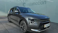 Grau Gebraucht 2022 Kia Niro Spirit SUV | 32.140 € (Fairer Preis)