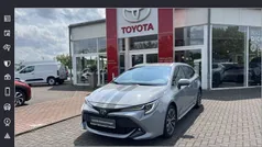 Manhattangrau metallic Gebraucht 2022 Toyota Corolla Team Kombi | 23.990 € (Guter Preis)