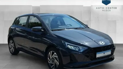 Neu Hyundai i20 Trend 90 PS (66 kW) 2026 Grau Kleinwagen