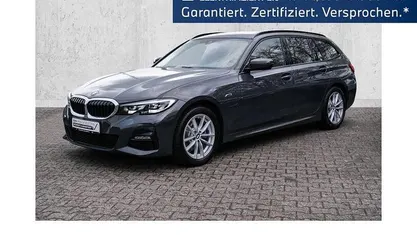 Gebraucht BMW 320e M Sport 204 PS (150 kW) 2022 Grau Kombi