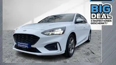Weiß Gebraucht 2020 Ford Focus ST-Line Kombi | 16.380 € (Fairer Preis)