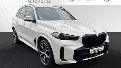 Alpinweiß Gebraucht 2025 BMW X5 M Sport SUV | 86.734 € (Superpreis)