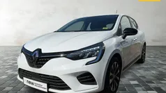 Weiß Gebraucht 2023 Renault Clio V Equilibre Limousine | 13.999 € (Fairer Preis)