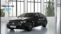 Schwarz unilack schwarz Gebraucht 2025 Mercedes E200 AMG Limousine | 59.880 € (Guter Preis)