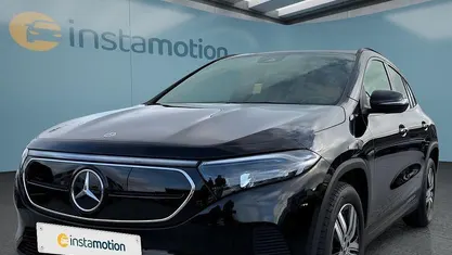 Schwarz Gebraucht 2022 Mercedes EQA350 SUV | 33.499 € (Fairer Preis)