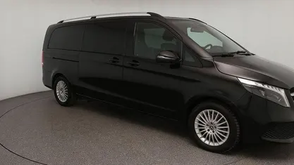 Gebraucht Mercedes V300 237 PS (174 kW) 2024 Schwarz Van / Kleinbus