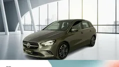 lack mountaingrau Gebraucht 2024 Mercedes B200 Progressive Van / Kleinbus | 31.480 € (Fairer Preis)