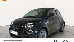 Onyx schwarz, uni Gebraucht 2023 Fiat 500e Icon Kleinwagen | 17.599 € (Fairer Preis)