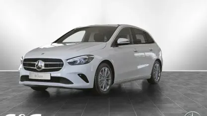 Gebraucht Mercedes B180 Progressive 136 PS (100 kW) 2019 Unilack polarweiß Kleinwagen