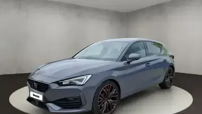 Używany Cupra Leon VZ 300 KM (220 kW) 2024 Szary Sedan/Limuzyna