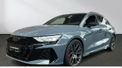 Gebraucht Audi RS3 Sportback 400 PS (294 kW) 2025 Grau Kleinwagen