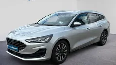 Silber Gebraucht 2023 Ford Focus Titanium X Limousine | 21.790 € (Fairer Preis)