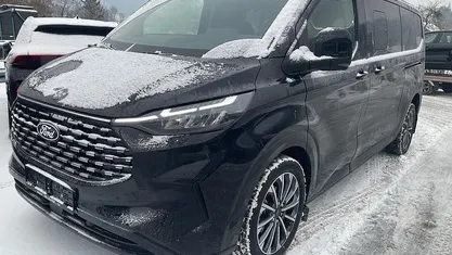 Gebraucht 2025 Ford Tourneo Custom Titanium X Van | 61.445 € (Fairer Preis)