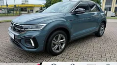 Petroleumblue metallic/dach in Gebraucht 2023 VW T-Roc R-line SUV | 28.990 € (Fairer Preis)
